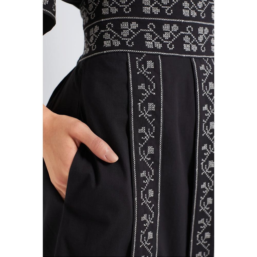 TUCKERNUCK Embroidered Bouquet Jansen Skirt Size M NWT Retail $188 Tuckernuck - Picture 6 of 8